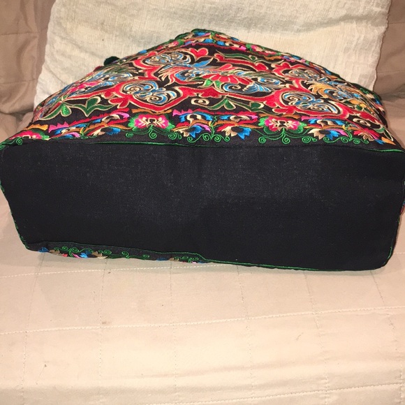 6 One of a kind hand stitched handbag - Picture 7 of 11